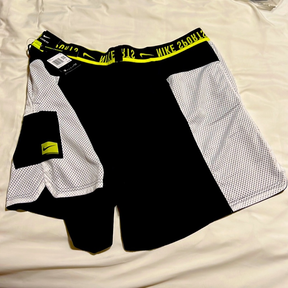 New Nike Mens Sport clash Reversible training shorts